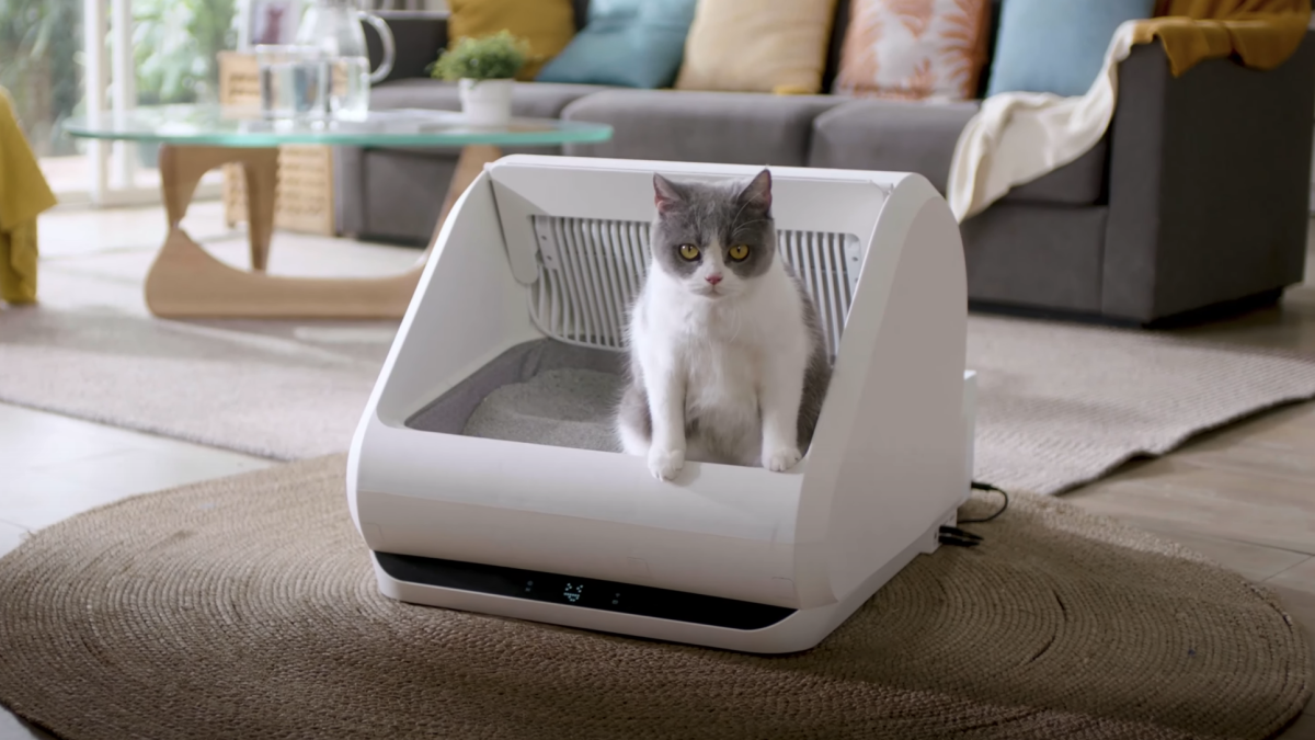 Clever self cleaning litter box takes the stench out of managing